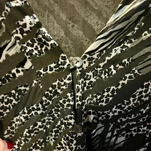 CHICOS Black Silver Animal Print Velvet Burnout Tunic Duster Top|2/M whimsigoth - Picture 5 of 14